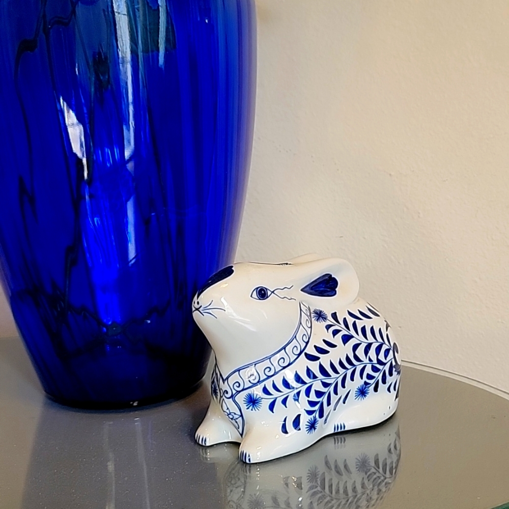 Porcelain Blue & White Rabbit 🐇 Bank: Thailand - Picture 2 of 5